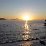 Princesa Do Mar Copanema 50M Da Praia X Ipanema
